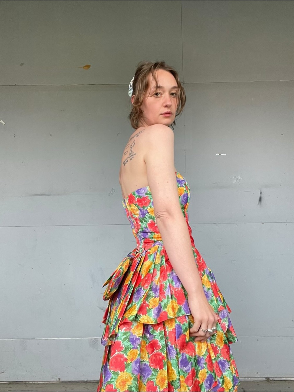 Vintage 80’s Strapless Floral Party Dress with cinched waist and bow